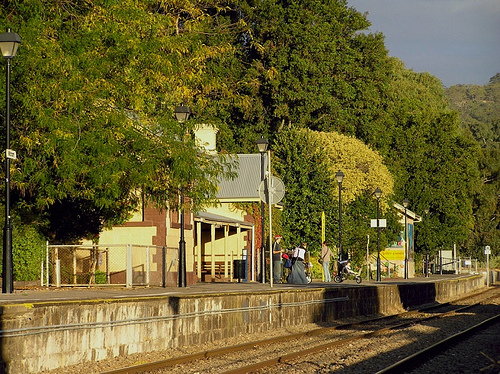 mitcham-station-2.jpg