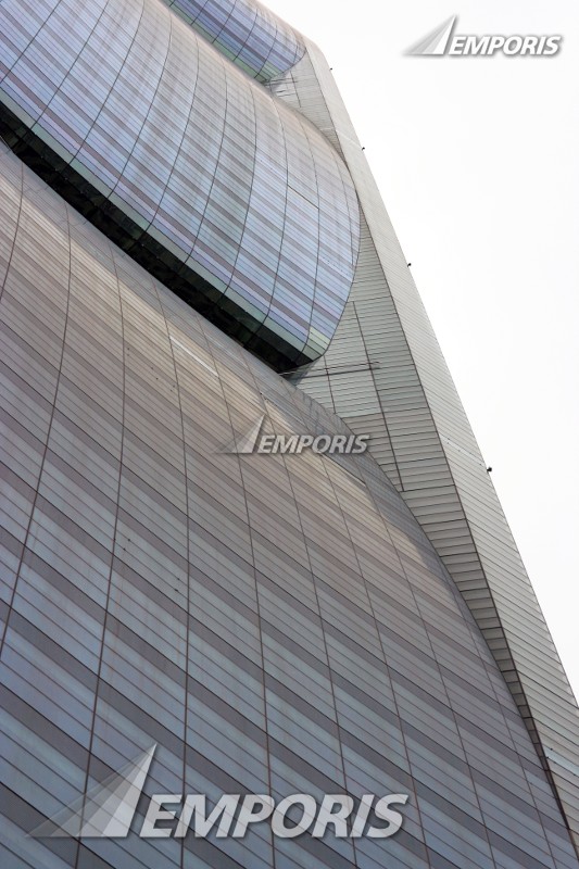 878748-Large-facadedetail-pearl-river-tower.jpg