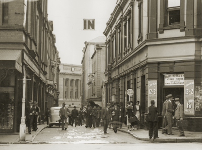 Bank Street, Adelaide 1937.png